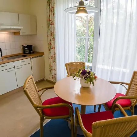 Ruegen Ifa, Apartment